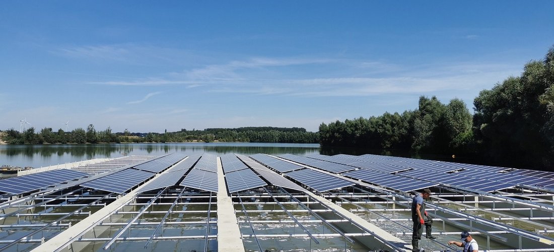 Schwimmende Solaranlage in Weeze (Foto: Rheinland Solar GmbH)
