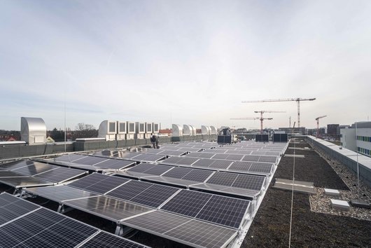 Solaranlage auf dem Dach der HU-Speicherbibliothek (Foto: Mathias Völzke)