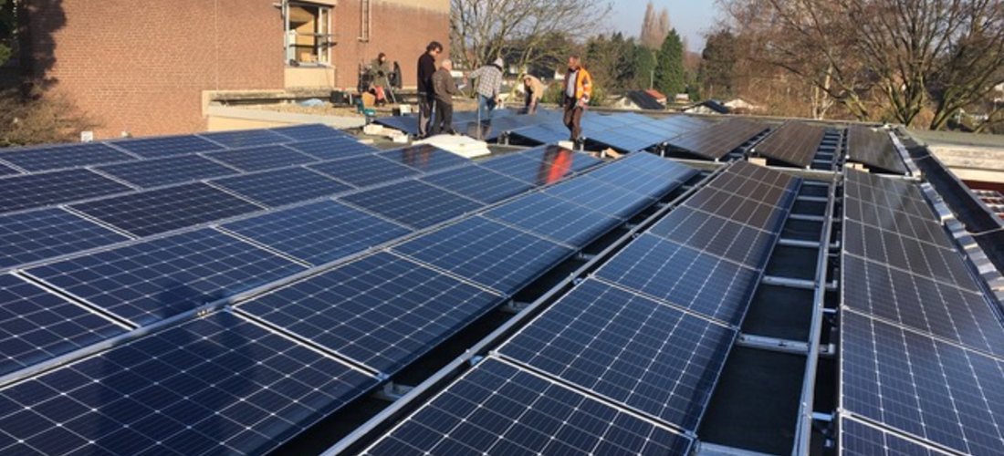 Hier sehen Sie die Photovoltaikanlage auf der Schule in Krefeld (Foto: Krefelder Energiegenossenschaft eG )