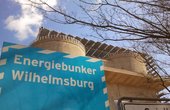 Solaranlage auf dem Energiebunker in Hamburg-Wilhelmsburg (Foto: phovo.de)