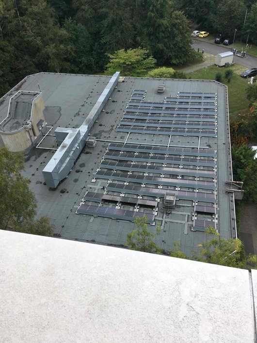 Hier sehen Sie die Solaranlage auf der Kantine in Solingen (Foto: Stadt Solingen)