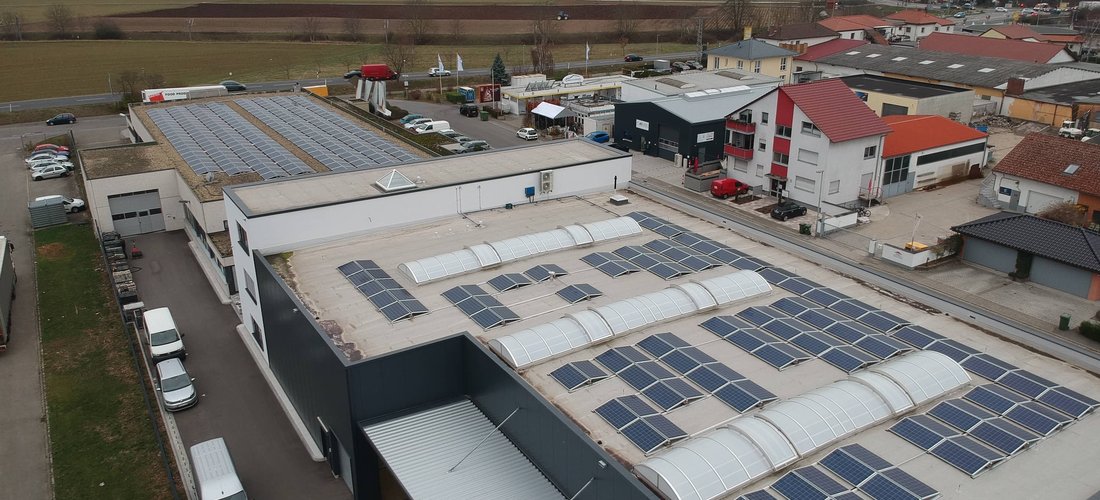 Solaranlage auf dem Unternehmen in Edingen-Neckarhausen (Foto: WIRSOL GmbH)