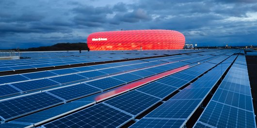 An der Allianz Arena in München ist ein Solardach entstanden (Foto: GOLDBECK SOLAR)