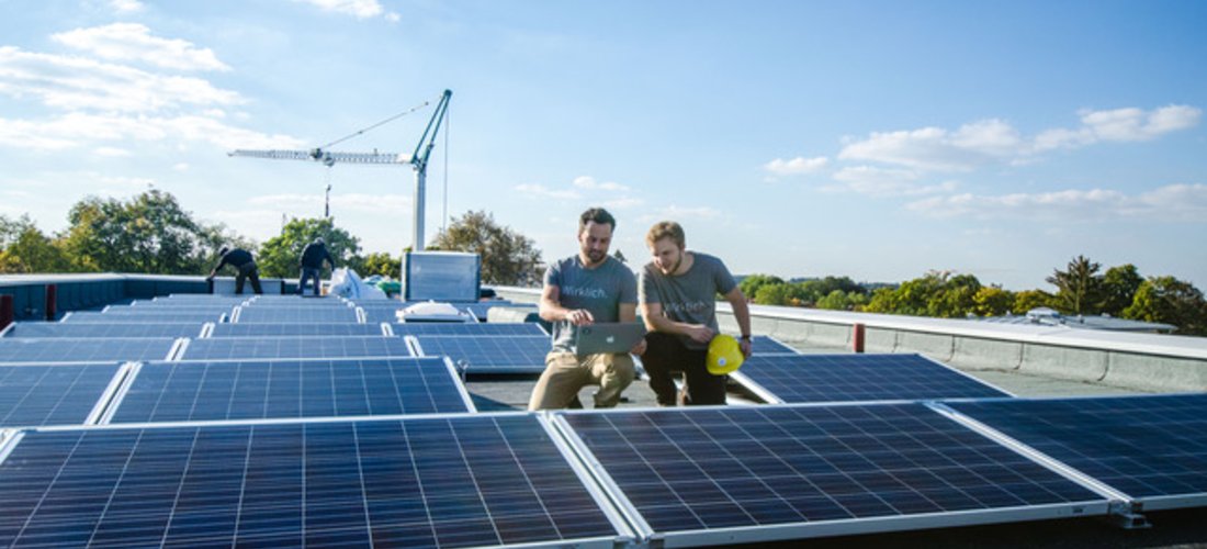 Hier sehen Sie die Solaranlage auf dem Dach in München-Aubing (Foto: Polarstern GmbH)