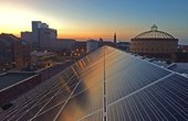 Hier sehen Sie die Solarmodule der Kabelhalle (Foto: SunEnergy Europe)